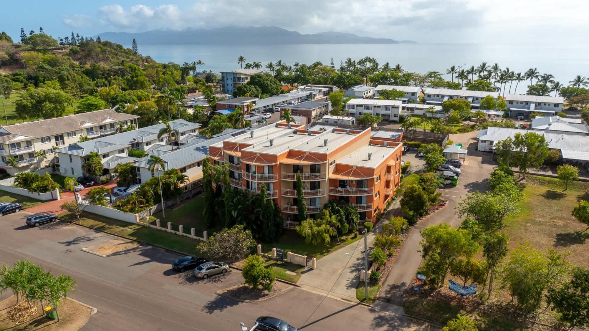 2 Bed Room Unit Moments From The Beach Townsville Eksteriør bilde